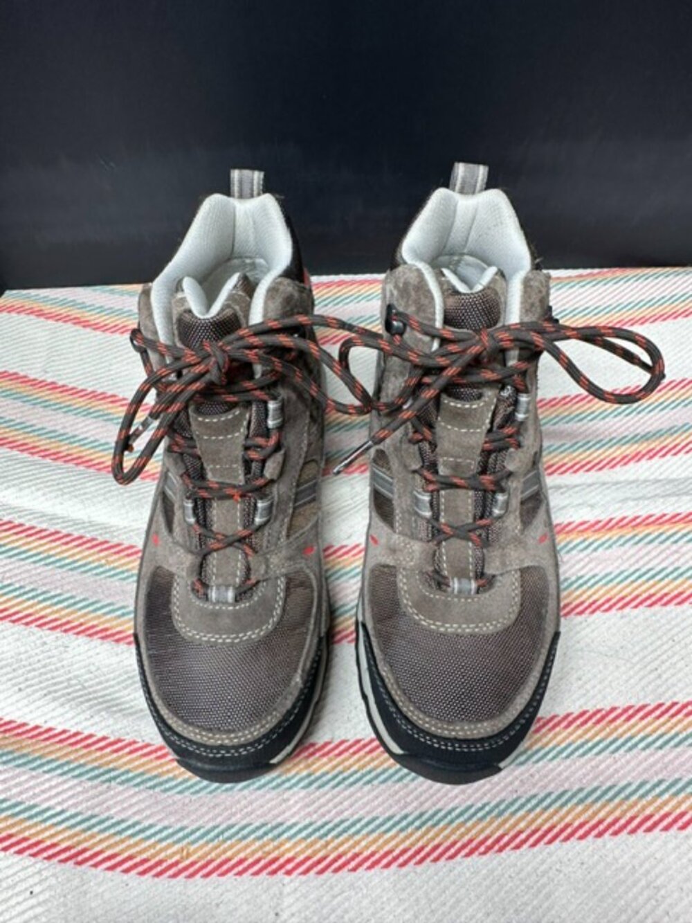 L.L. Bean Trail Model 4 Boots Woman's Size 8 - Picture 4 of 12
